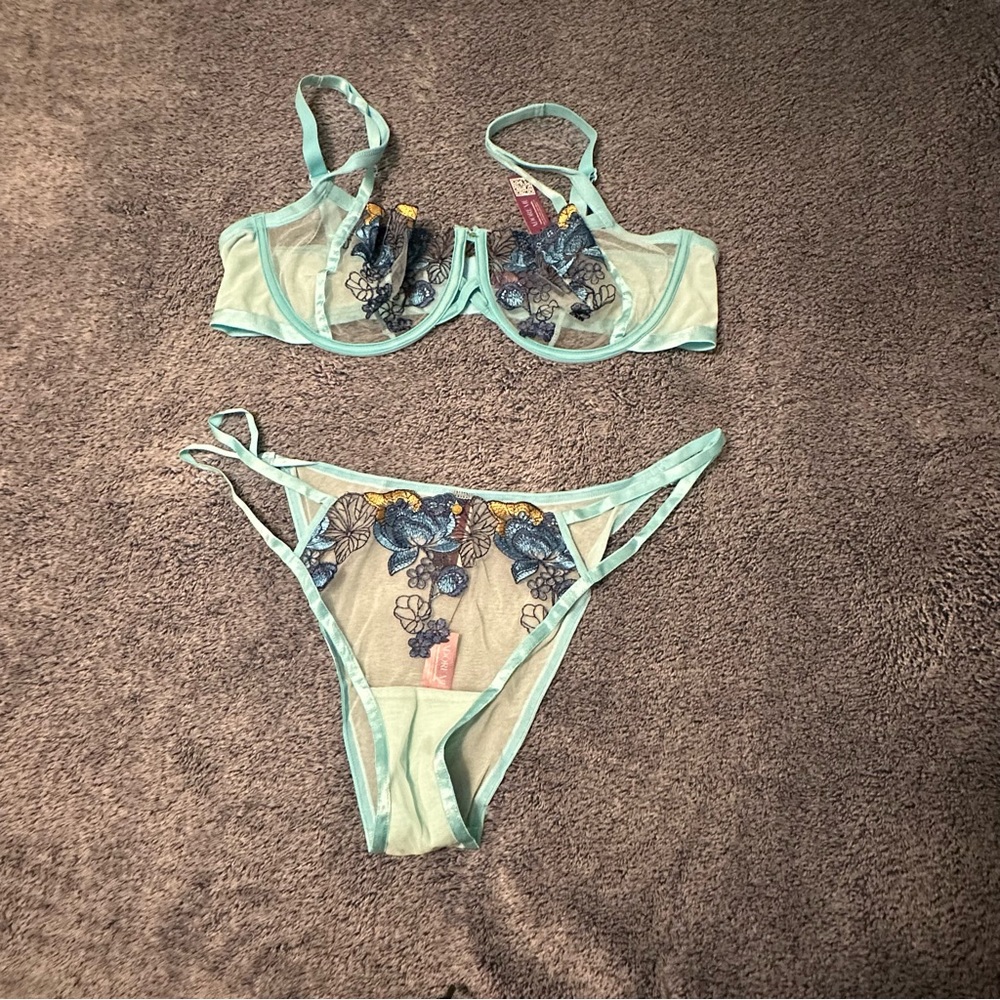 NWT Adore Me Jayda Unlined Balconette Bra and Panty set